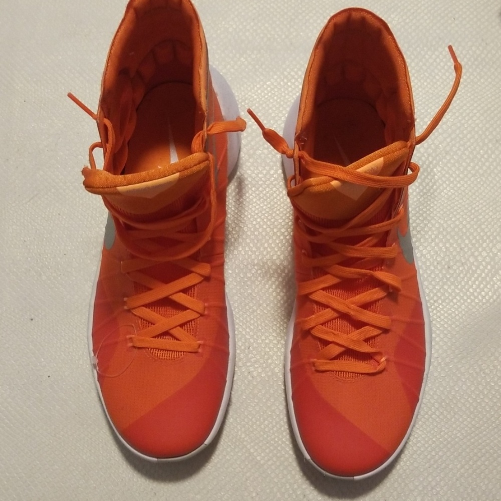 NIKE HIGH TOP man shoes size 12